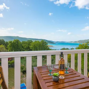 https://studi-hotel-residence-plein-voile.fr-provencehotel.com