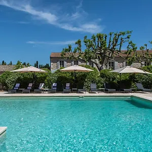https://mas-valentine-saint-remy-de-provence.fr-provencehotel.com